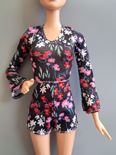 Barbie doll clothes pretty - barbie, clothes.