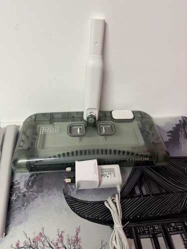 Black decker powered floor - &,