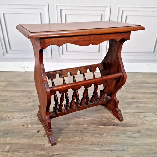 Vintage magazine rack - magazine,