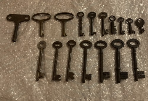 Vintage keys collection - collection, 17