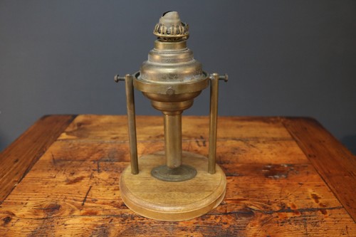 Ships gimbal oil lamp paraffin - gimbal,