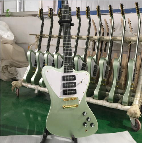 Electric guitar non reverse - guitar, non-reverse
