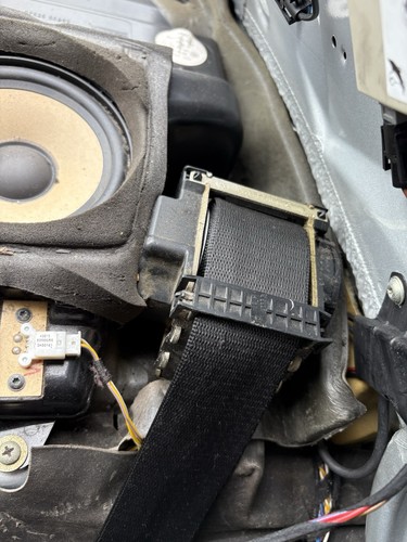 Bmw e39 rear seatbelts - bmw,