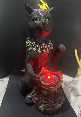 Max light cat statue - tk,