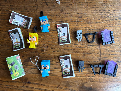 Kinder joy minecraft toys - kinder,
