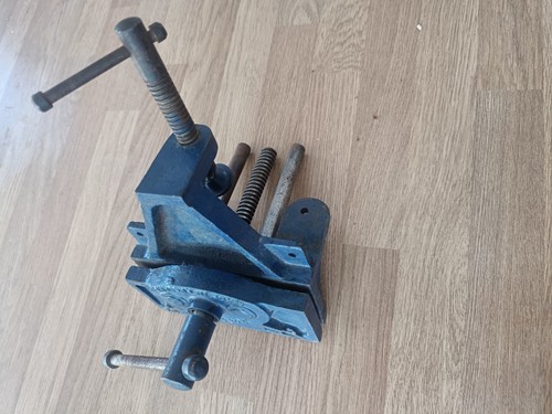 Woden jaw 194 carpenter - 194,