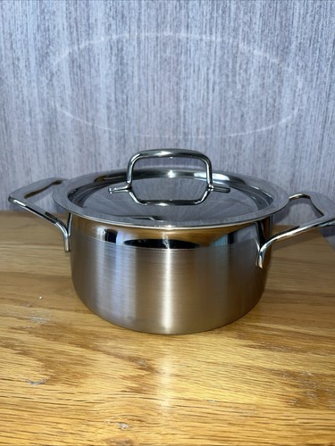 Creuset saucepan - le,