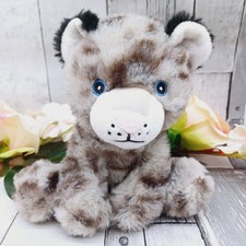 ❄️ Hunter Price Grey Snow