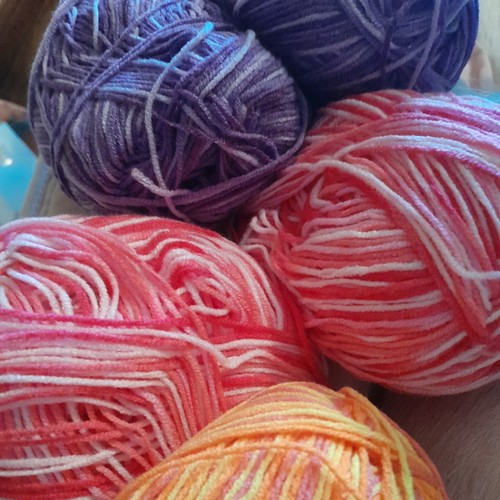 Joblot 50g ball d knitting - joblot,
