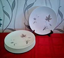 Vintage Royal Doulton - Tumbling Leaves - Set of 6 x 10.5" Dinner Plates