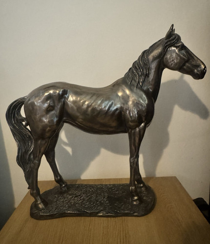 Bronze effect horse - bronze, statue
