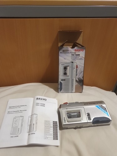 Sanyo microcassette recorder - microcassette,