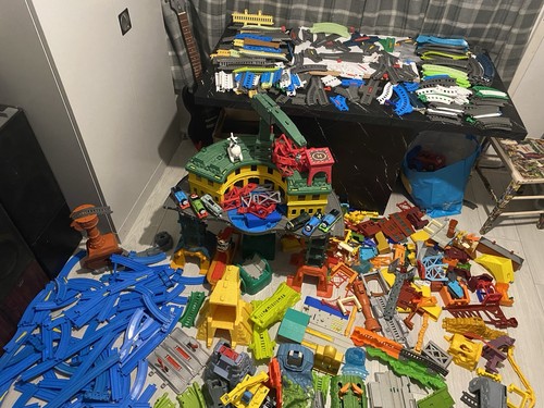 Massive joblot thomas - of,