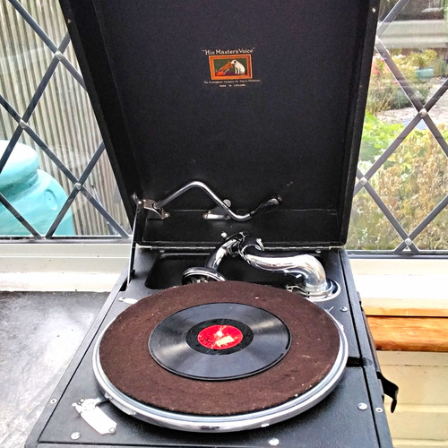 His master voice hmv - voice,