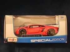 Lamborghini Aventador LP 700-4 in metallic orange, 1:24 scale model from Maisto