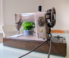 Heavyduty 1958 Singer 201K Sewing Machine for Leather, Fabric, Canvas, with case