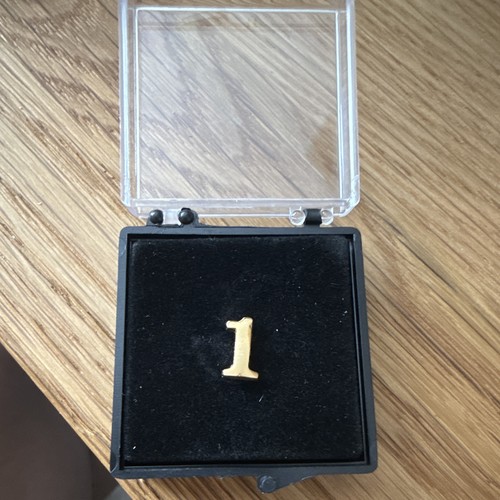 Gold tone number lapel - gold, pin