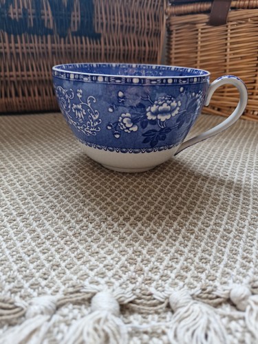 Large spode tea cup blue - cup, room