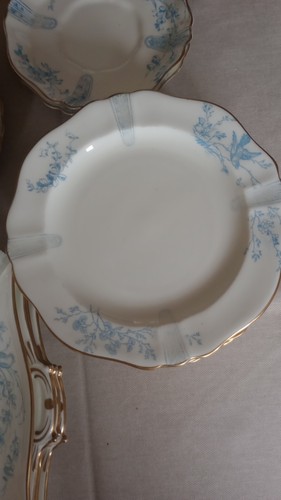 Antique wedgewood bluebird - 6,