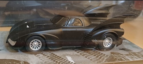 Batman automobilia 652 - batman,