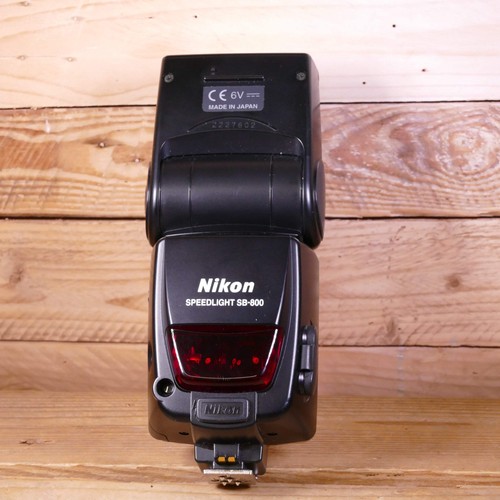 Used nikon 800 speedlight - sb-800,