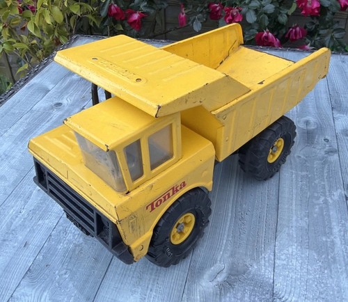 Mighty tonka dump - tonka, truck