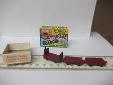 MERIT RAILWAY ACCESSORIES -EXCELLENT - VERY GOOD BOX - ELECTRIC TROLLEY & DRIVER