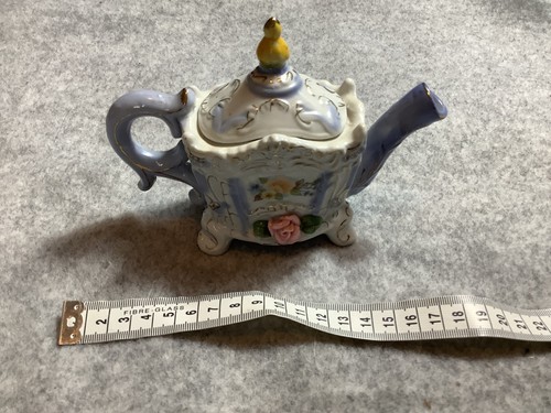 Cottage teapot 12 - cottage,