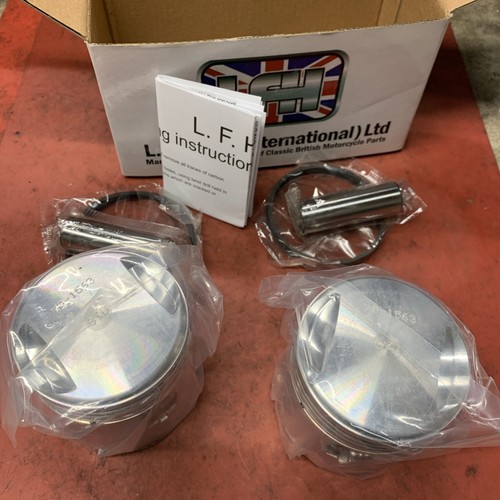 Triumph pistons pre unit - triumph,,
