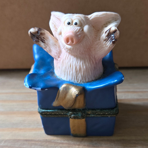 Piggin present pig figure - present,,