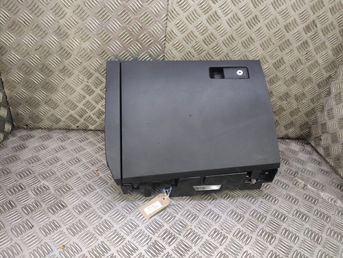 Caddy mk5 2021 0 - vw, glove