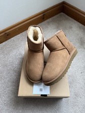GENUINE UGG BOOTS W CLASSIC