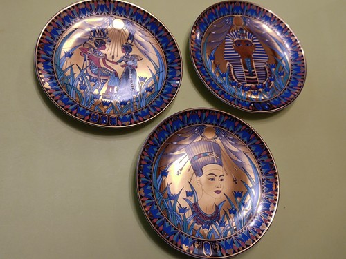 Royal worcester porcelain - x,
