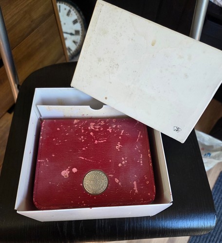 Omega genuine red - , box