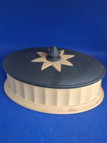 Wedgwood black and - wedgwood,