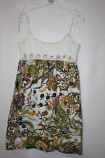 SIZE 10 WHITE PATTERNED