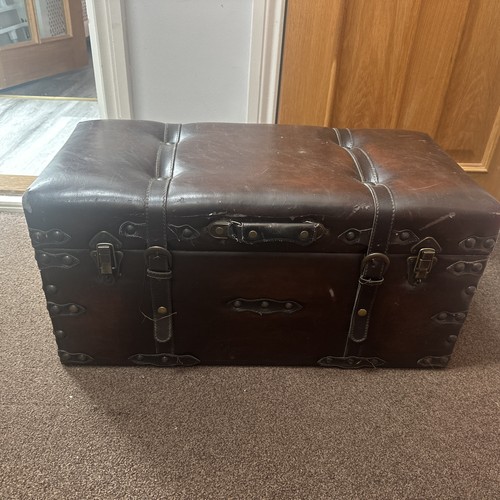 Vintage style wood storage - style,