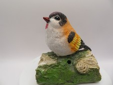 New Motion Sensor Activated Singing/Chirping Coloured Bird On Log Garden Statue