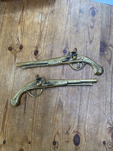 Brass pair duelling pistols - brass, of