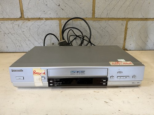 Panasonic hv61eb vhs vcr - nv-hv61eb-s,