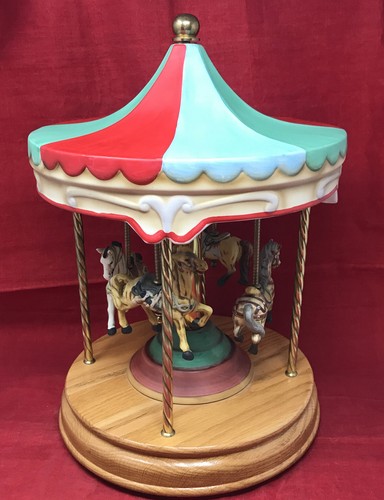 Willitts horse carousel - willitts, 4
