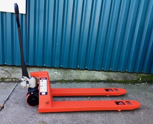 Hand pump pallet truck 3 - pump,