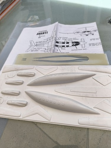 Contrail model aircraft