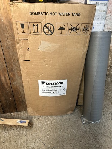 Daikin hot water tank storage - daikin,