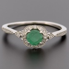 9ct White Gold Emerald &