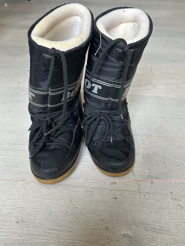 Original black moon boots - original,