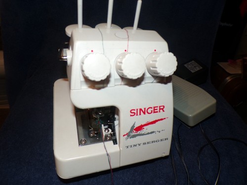 Singer tiny serger - singer, ts380