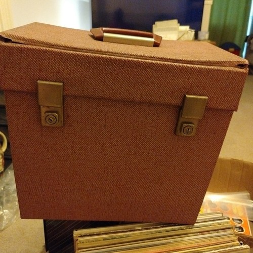 Vinyl record case - 12", maroon