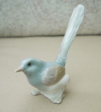 Lladro   "Bird"   #1054