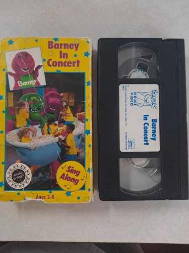 Barney in - in, concert